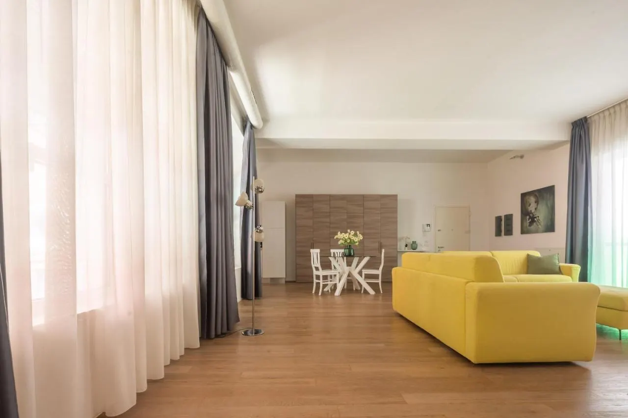 Centrale Mazzoni Apartments R&R Venedig