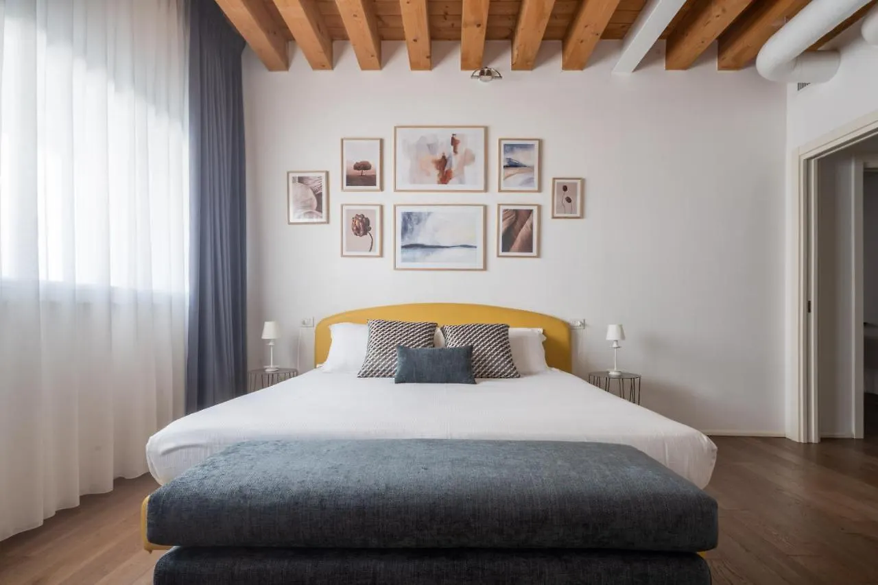 Centrale Mazzoni Apartments R&R Venedig