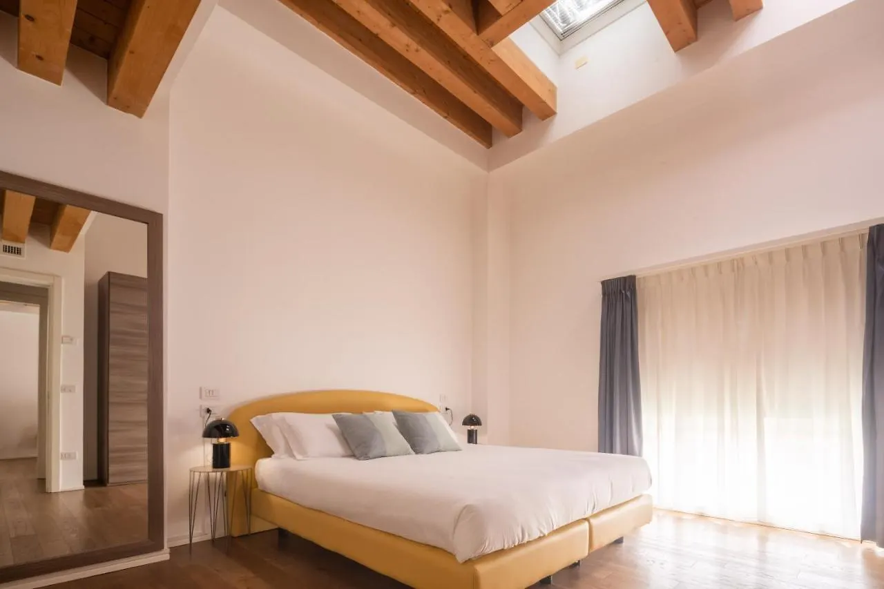 Centrale Mazzoni Apartments R&R Venedig