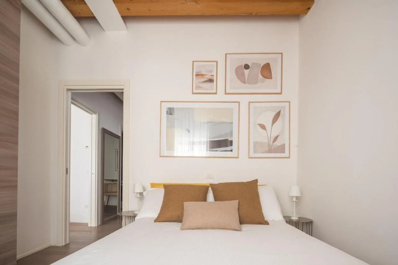 Centrale Mazzoni Apartments R&R Venedig