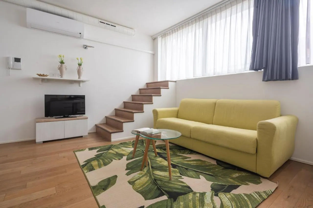 Centrale Mazzoni Apartments R&R Venedig 0*,