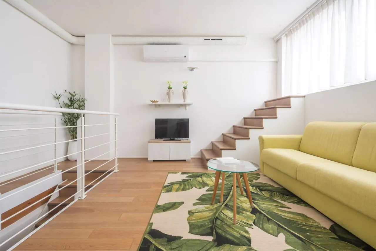 Centrale Mazzoni Apartments R&R Venedig Italien
