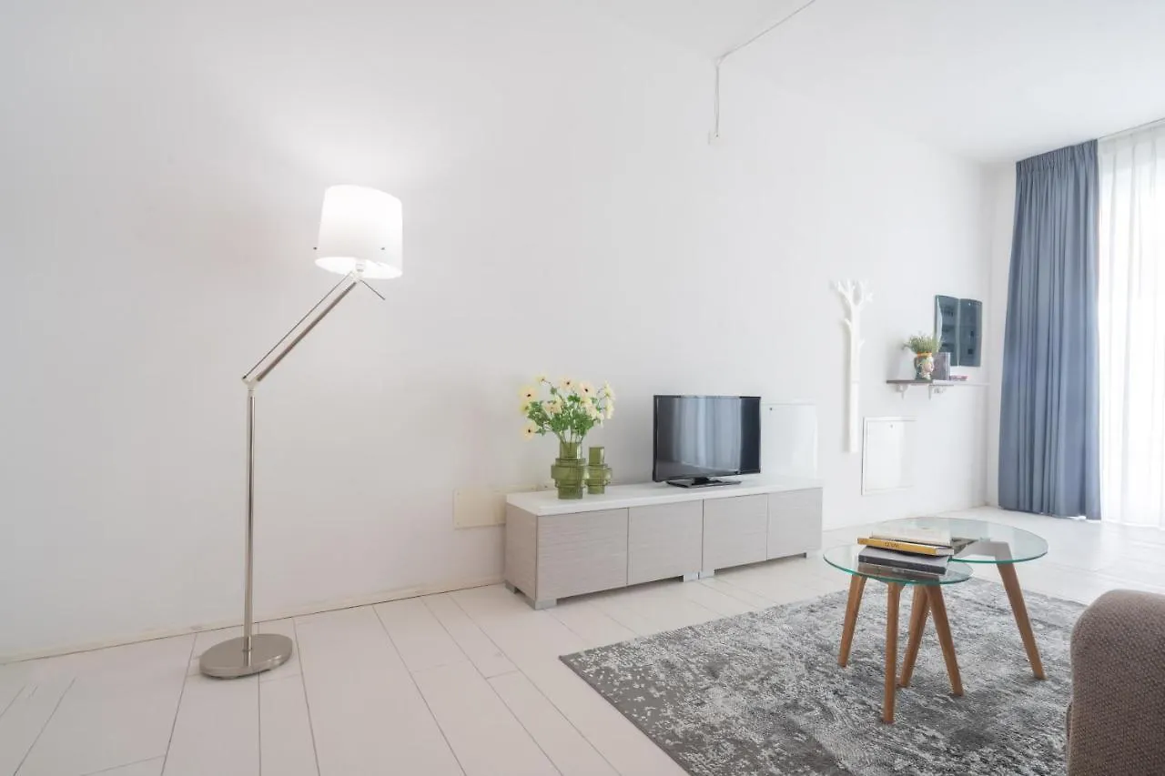 Centrale Mazzoni Apartments R&R Venice 0*,  Italy