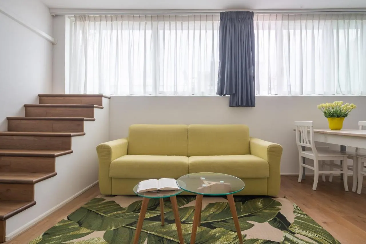 Centrale Mazzoni Apartments R&R Venice Italy