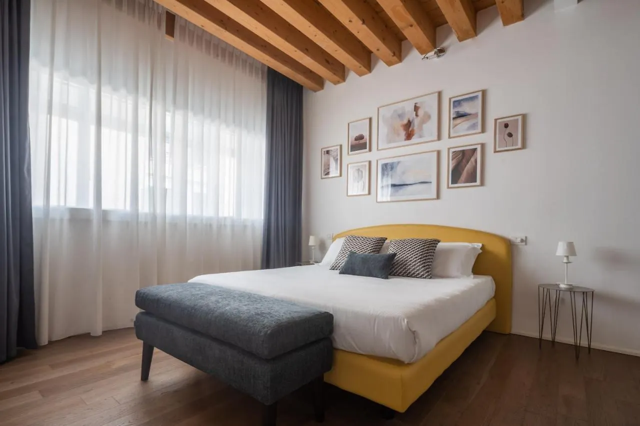 Centrale Mazzoni Apartments R&R Venice